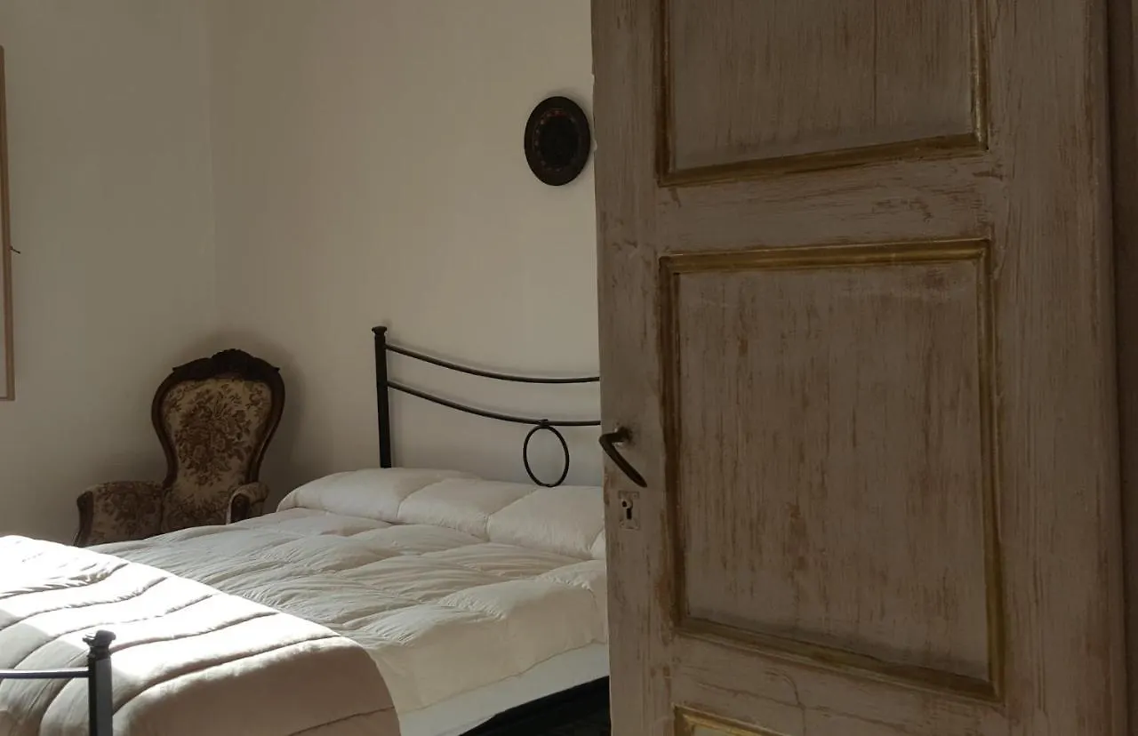 Villa Julia Bosa Bed & Breakfast