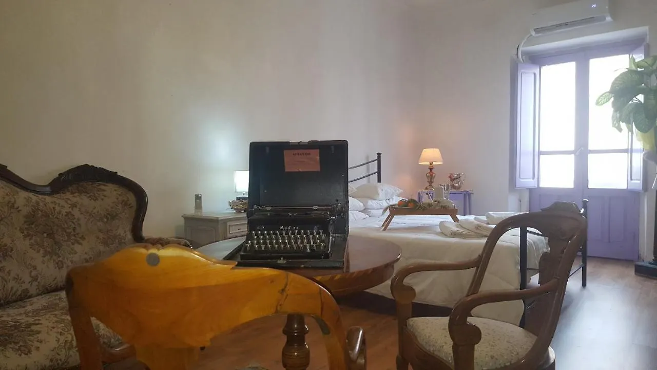 Villa Julia Bosa Bed & Breakfast