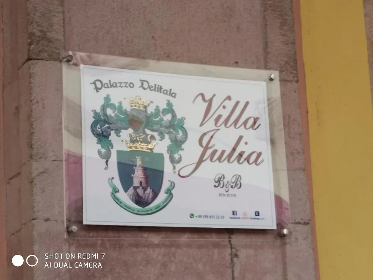 Villa Julia Bosa Bed & Breakfast